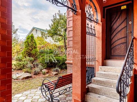 будинок за адресою Продольна, 1