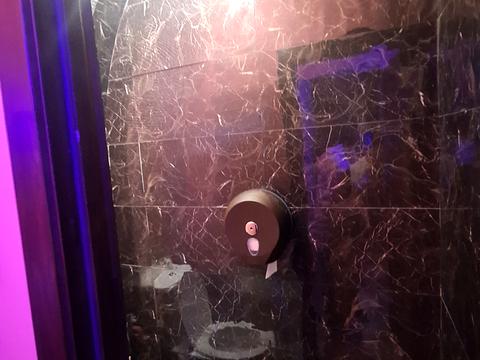 комерційна за адресою Митна пл. (), 1