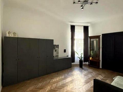 квартира за адресою Гетьмана Петра Дорошенка вул. (), 56