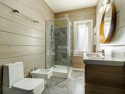 дом по адресу Днепровская набережная ул.