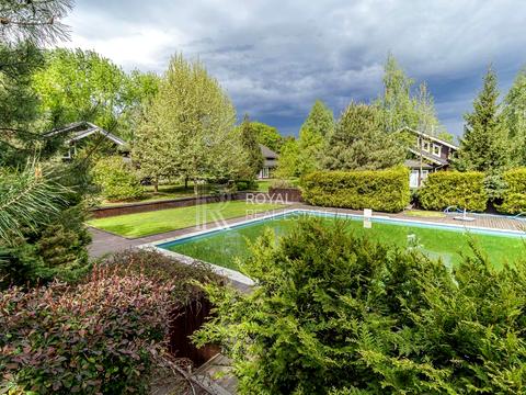 дом по адресу Днепровская набережная ул.