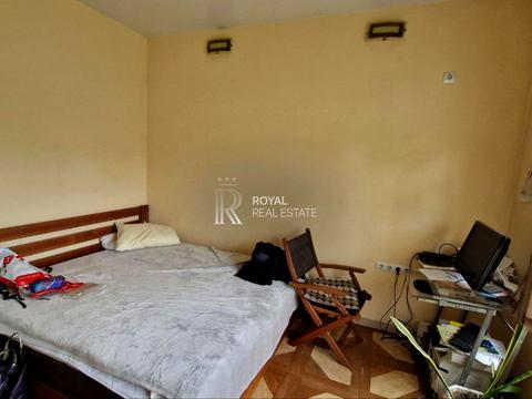 будинок за адресою Київ, Набережно-Корчуватська вул., 34-Б