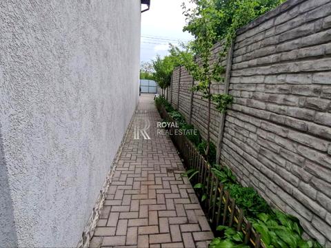 будинок за адресою Київ, Набережно-Корчуватська вул., 34-Б