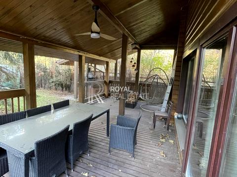 будинок за адресою Центральна вул.