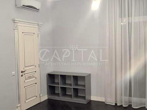 комерційна за адресою Київ, Павла Тичини просп., 18-Б