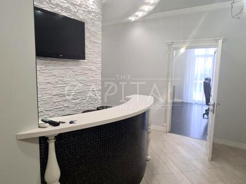 комерційна за адресою Київ, Павла Тичини просп., 18-Б