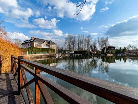 будинок за адресою Святищенська вул.