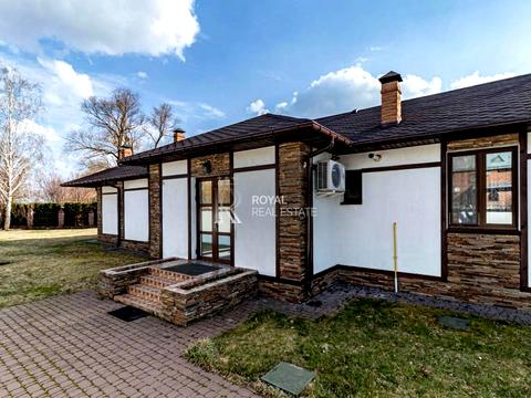 будинок за адресою Святищенська вул.