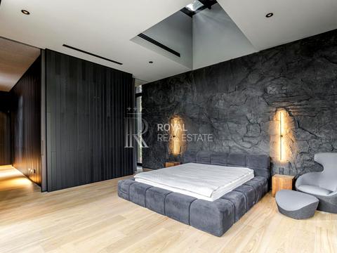 дом по адресу с. Гнедин, Центральная ул.