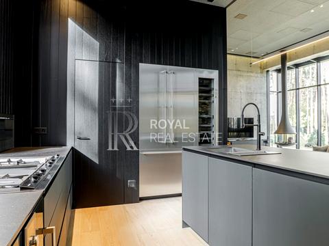 дом по адресу с. Гнедин, Центральная ул.