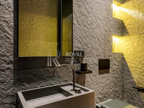 дом по адресу с. Гнедин, Центральная ул.