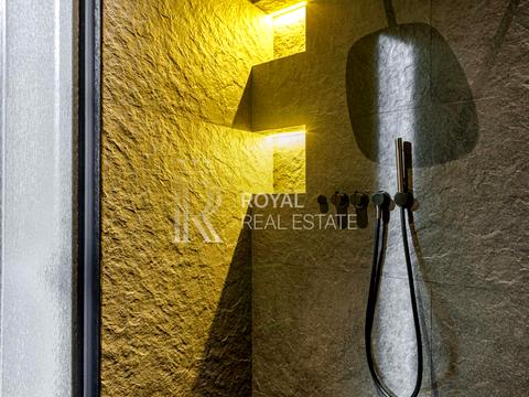 дом по адресу с. Гнедин, Центральная ул.