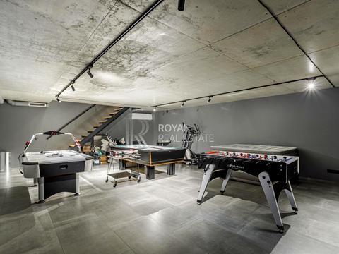 дом по адресу с. Гнедин, Центральная ул.