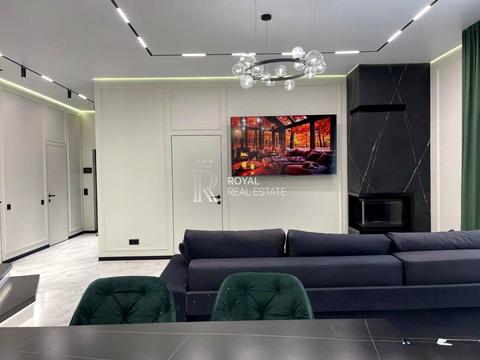 будинок за адресою Анни Ярославни вул.