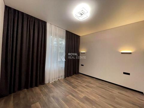 будинок за адресою Анни Ярославни вул.