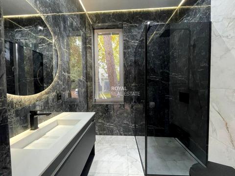 будинок за адресою Анни Ярославни вул.