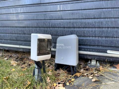 будинок за адресою Анни Ярославни вул.