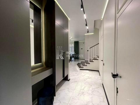 будинок за адресою Анни Ярославни вул.