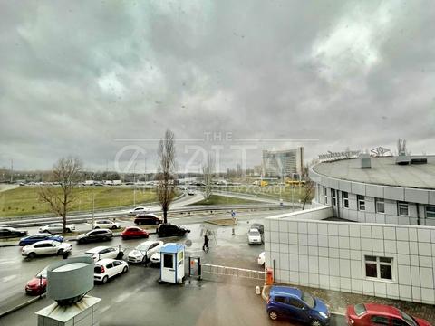 комерційна за адресою Дніпровська набережна вул., 1-А