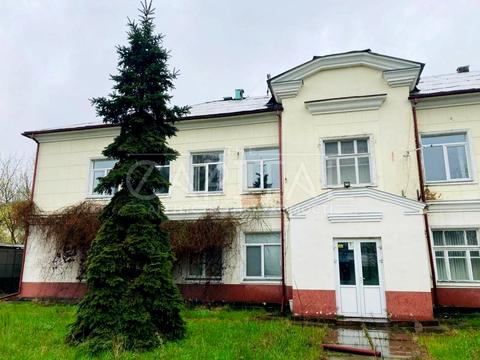 комерційна за адресою Верховної Ради бульв., 20