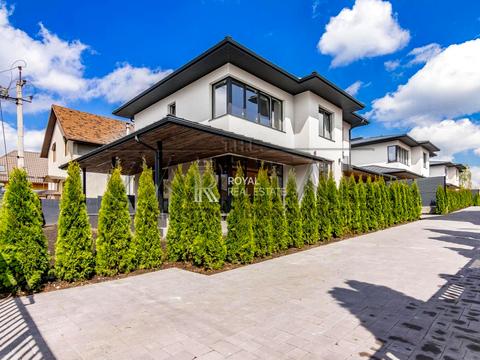 будинок за адресою Центральна вул.