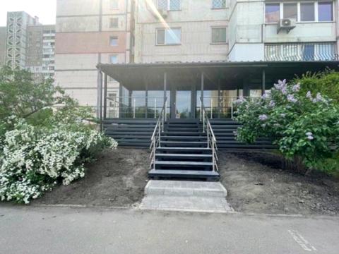 комерційна за адресою Урлівська вул., 5