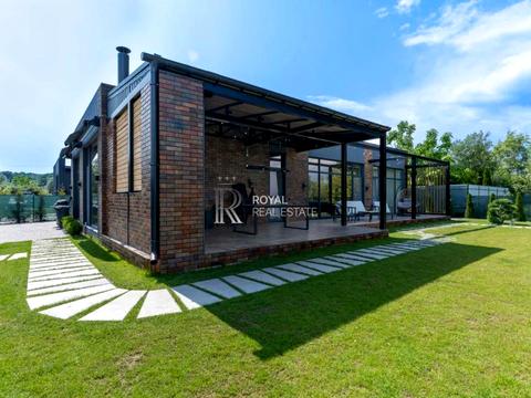 будинок за адресою Очеретяна