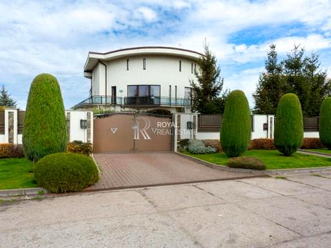 дом по адресу Озерна