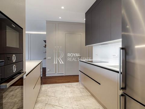 будинок за адресою Тепла, 2