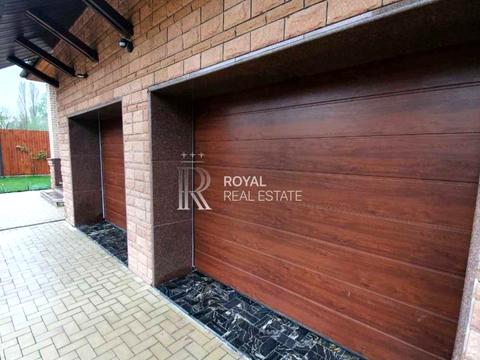 будинок за адресою Лугова вул.