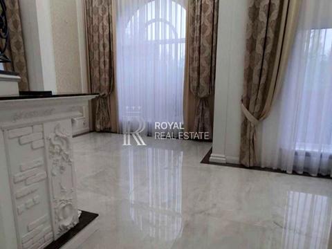 будинок за адресою Лугова вул.