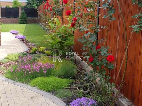 будинок за адресою Лугова вул.