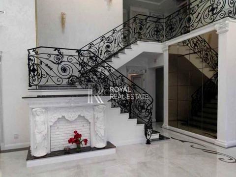 будинок за адресою Лугова вул.