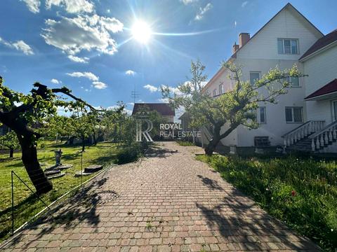 будинок за адресою Молодіжна