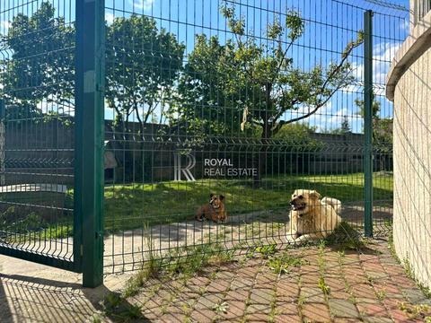 будинок за адресою Молодіжна