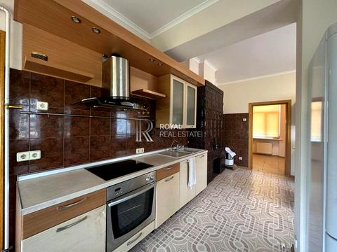 будинок за адресою Молодіжна