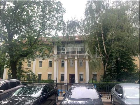 коммерческая по адресу Стрыйская ул., 4