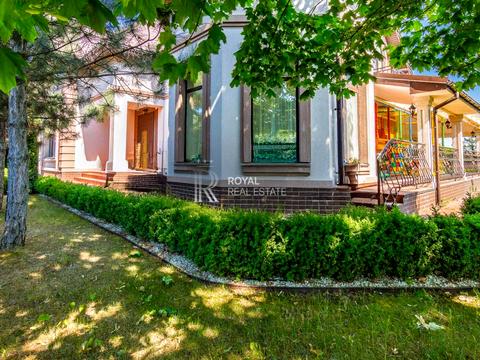 дом по адресу с. Вишенки, Золочівська, 11