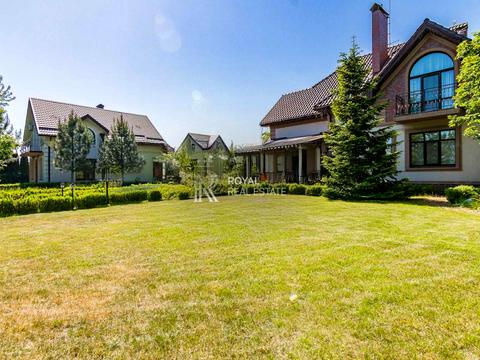 дом по адресу с. Вишенки, Золочівська, 11