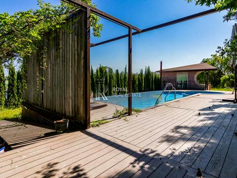 дом по адресу с. Вишенки, Золочівська, 11