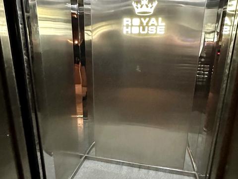 квартира за адресою Михайла Максимовича вул. (Онуфрія Трутенка), 26-Б