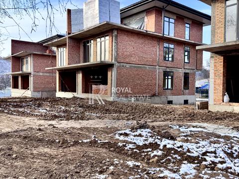 будинок за адресою Ватутіна пров.