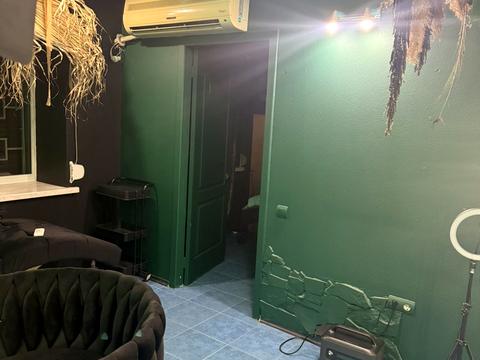 комерційна за адресою Дніпро, Олександра Поля просп. (Кірова), 64