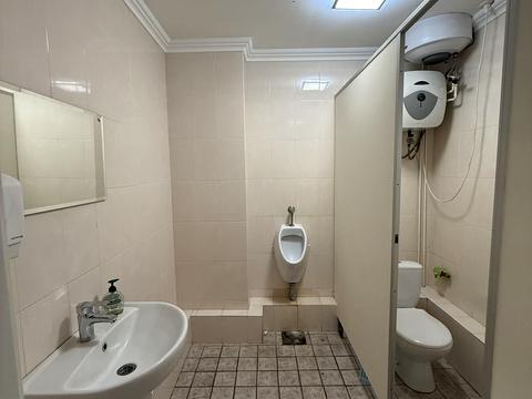 комерційна за адресою Софіївська вул., 1/2