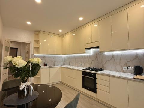 квартира по адресу Долгая ул., 30