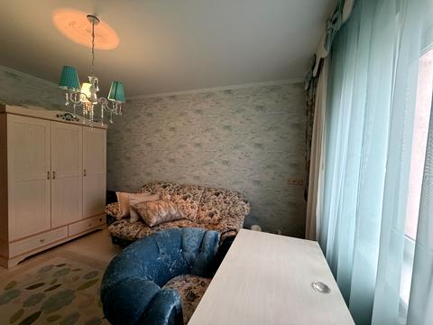 квартира за адресою Анни Ахматової вул., 15