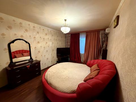 квартира за адресою Анни Ахматової вул., 15