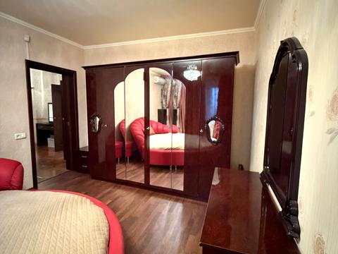 квартира за адресою Анни Ахматової вул., 15