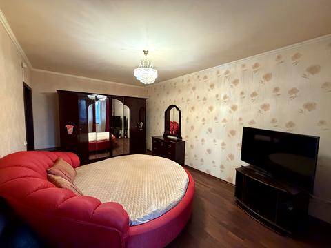 квартира за адресою Анни Ахматової вул., 15