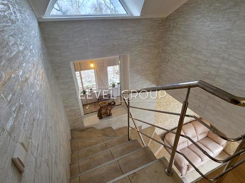 будинок за адресою Центральна, 44